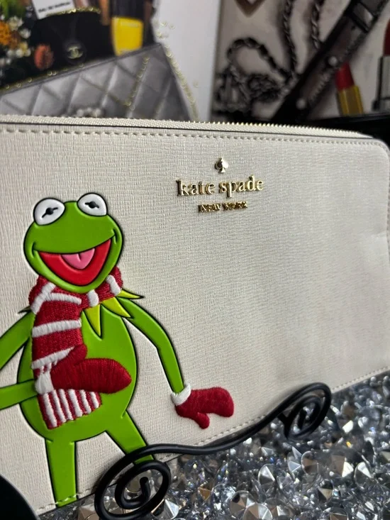 Kate Spade X disney New York Muppets Medium L-zip Wristlet nwt - Picture 4 of 13